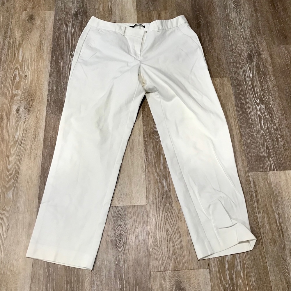 Elie Tahari Crop Pants Stretch Fit Flat Front.